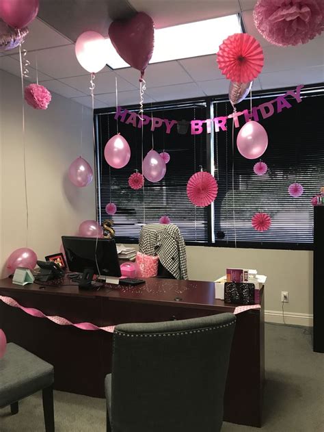 Pin by Kelly Tran on Cubicle | Office birthday decorations, Office ...