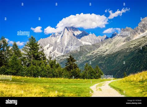 Chamonix aiguille du midi mont blanc hi-res stock photography and ...