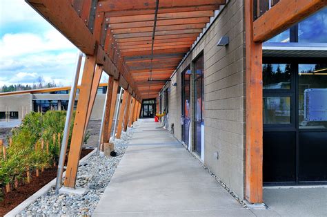 Covered Walkway Covered Walkway Architecture, Canopy Architecture, Landscape Architecture ...