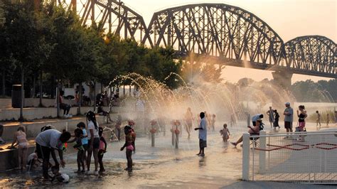 Playgrounds – Waterfront Park