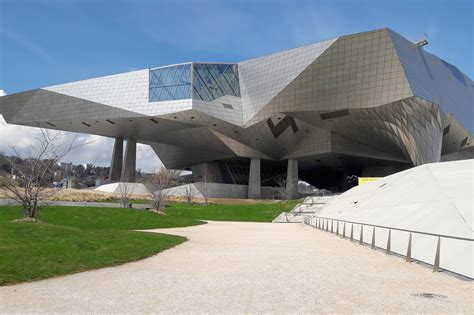 Musée des Confluences in Lyon - Explore Science and Anthropology in ...