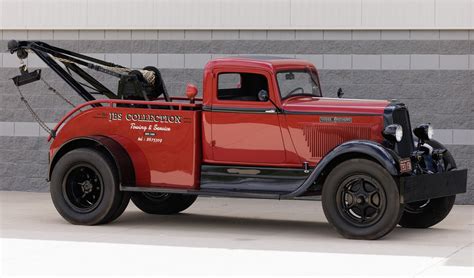 1933 Dodge Brothers H44 Tow Truck - The JBS Collection