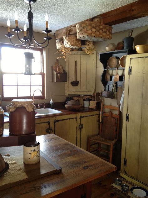 Prim kitchen | Tiny house kitchen, Country kitchen decor, Primitive kitchen