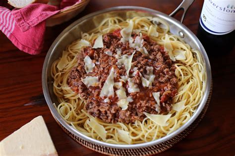 Spaghetti Bolognese - Ang Sarap
