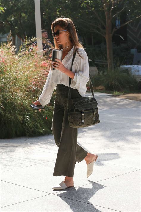 Jessica Alba - Heads to the office in Los Angeles-03 | GotCeleb