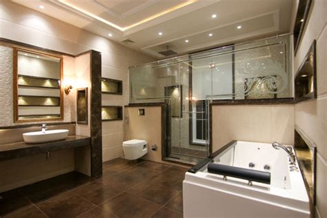 20 Bathroom Jacuzzi Designs for a Lavish Living Space