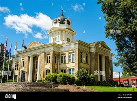 Franklin County Courthouse, Courthouse Square, Carnesville, Georgia Stock Photo - Alamy