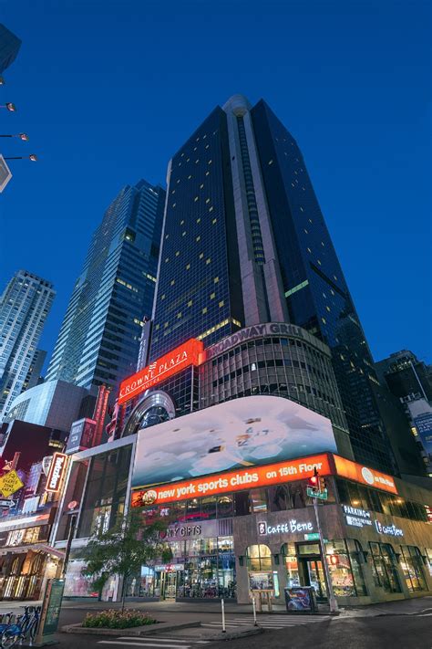 Crowne Plaza Times Square Manhattan, an IHG Hotel | Qantas Hotels