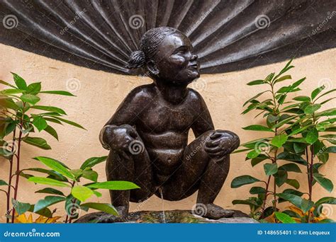 Jeanneke Pis at brussels stock image. Image of peeing - 148655401