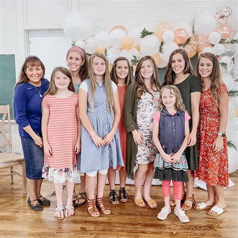 Michelle Duggar ADMITS to cropping rebel daughter Jill out of family photo as feud continues ...