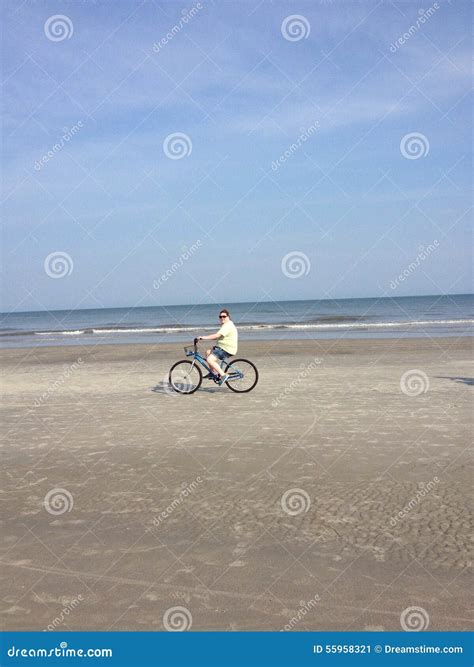 Beach Bums, Blues, and Bikes Editorial Photo - Image of bike, bikes ...