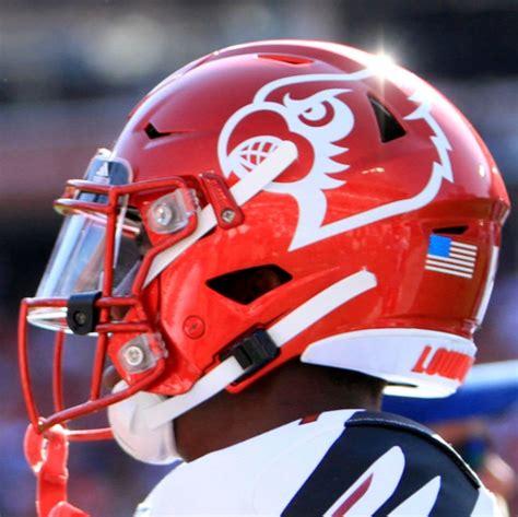 Louisville - HELMET HISTORY