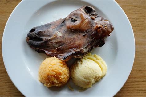 SVIÐ – SHEEP’S HEAD To be fair, this traditional Icelandic food is not being served everywhere ...