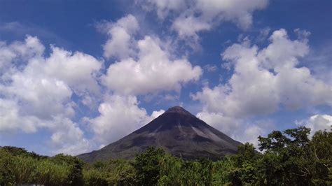 Esta es la realidad de los “volcanes dormidos” de Costa Rica