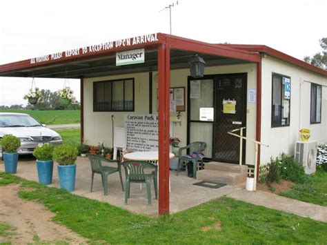 Bridgewater Public Caravan Park - Bridgewater on Loddon Reception and office