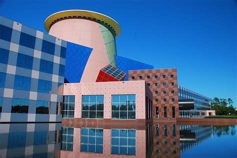 Team Disney Building, Anaheim Disney Anaheim, Arata Isozaki, Los Angeles Travel Guide, Frank ...