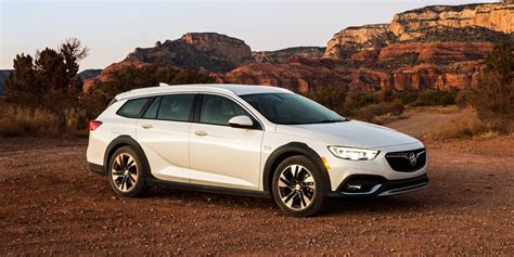 2020 Buick Regal TourX | Consumer Guide Auto