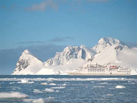 The Best Antarctica Cruises: How to Choose the One for You | Discover by Silversea