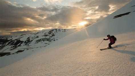 Best Winter Activities in Iceland | Guide to Iceland