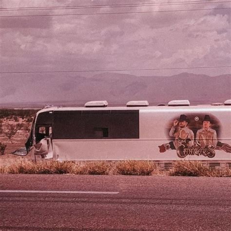 Los Dos Carnales sufren aparatoso accidente en la carretera: este es su ...