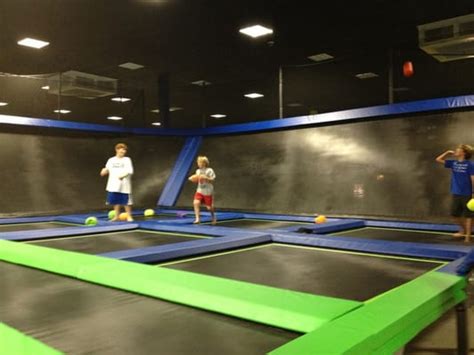 Off the Wall Trampoline Fun Center - 26 Photos - Amusement Parks ...