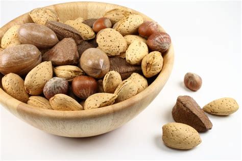 Prevent Cancer with a Handful of Nuts | Top Natural Remedies