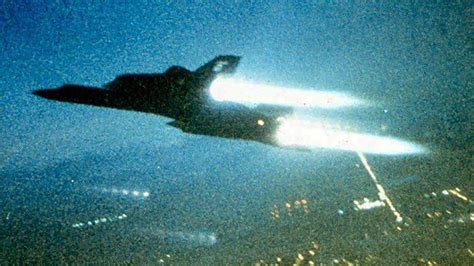 Behold The SR-71 Blackbird's Raw Power In This Crazy Low-Light Afterburner Photo - The Drive ...