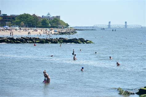 Manhattan Beach Park : NYC Parks