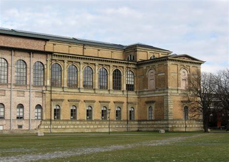 Datei:Alte Pinakothek Ostfluegel von Sueden Muenchen-1.jpg – Wikipedia