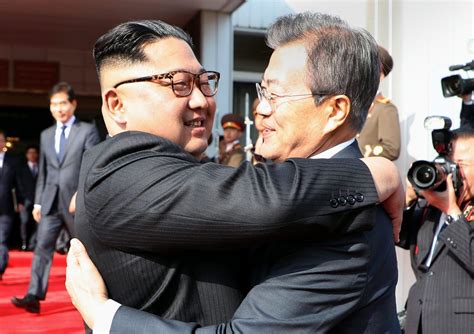 Kim Jong Un reaffirms commitment to denuclearization as Koreas set ...