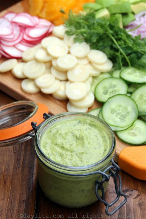 Creamy avocado salad dressing {with lime and cilantro} – Laylita’s Recipes