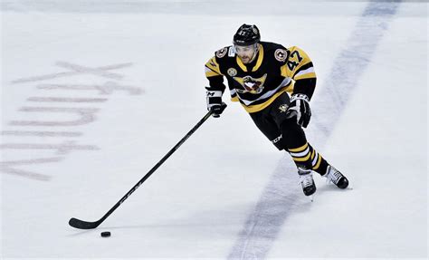 Former NHL star Adam Johnson, 29, dies in ‘freak accident’ during hockey game