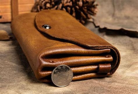 48 Elegant Wallet Designs Ideas For Men - ADDICFASHION