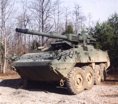 WarWheels.Net- M1128 Stryker MGS Photos