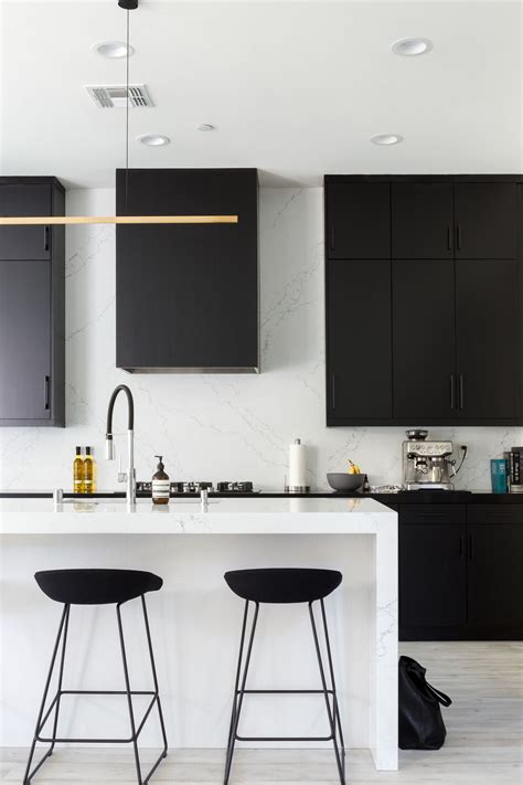 Modern Minimalist Monochrome Kitchen Design - ERIGIESTUDIO