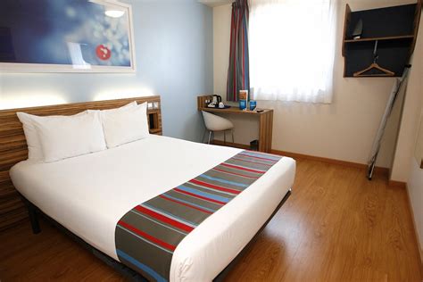 TRAVELODGE BARCELONA POBLENOU $86 ($̶1̶4̶3̶) - Updated 2022 Prices ...