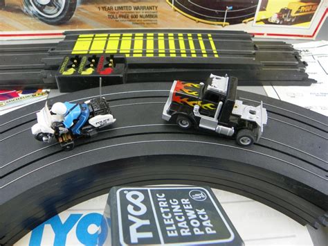 TYCO 1982 HO Scale BIG RIG CHASE Slot Car Semi & Motorcycle Race Set Works RARE! | eBay