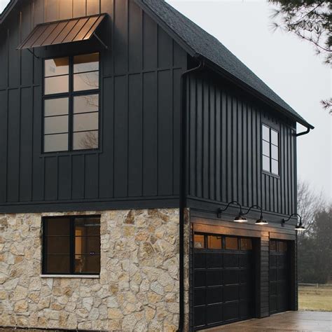 Home Bunch on Instagram: "Defining #modernfarmhouse! Built & designed ...