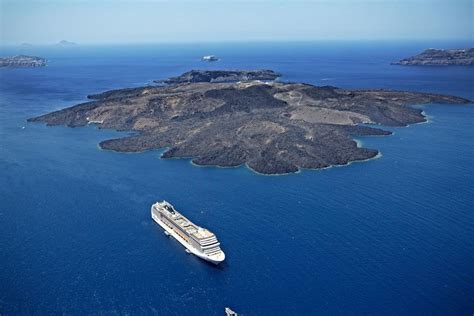 Volcano View Hotel Santorini, Hotel in Santorini with Volcano View | Book Direct