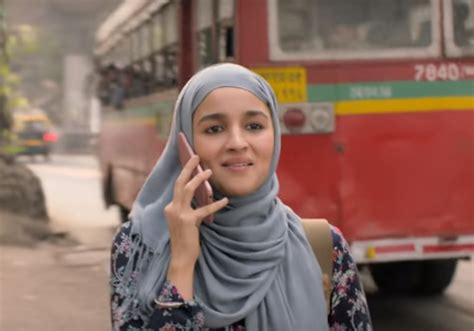 Alia Bhatt Gully Boy Movie Stills 1 : gully boy on Rediff Pages