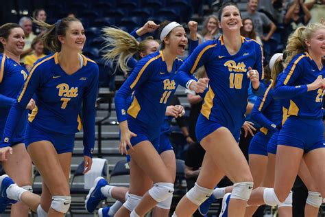 Pitt Volleyball moves into the Top 5 in the AVCA Coaches Poll - Cardiac ...