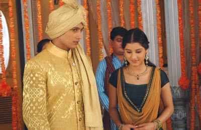 Kapil Nirmal and Anjali Abrol in a still from the TV serial 'Raja Ki Aayegi Baraat' - Photogallery