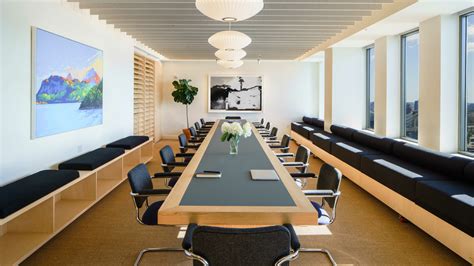 10 conference rooms for every type of meeting