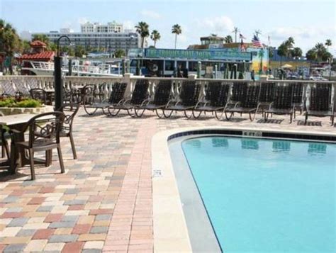 Best Price on Pier House 60 Clearwater Beach Marina Hotel in Clearwater ...