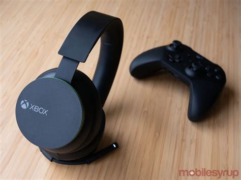 Microsoft's Xbox Wireless Headset is a great pair of entry-level gaming headphones