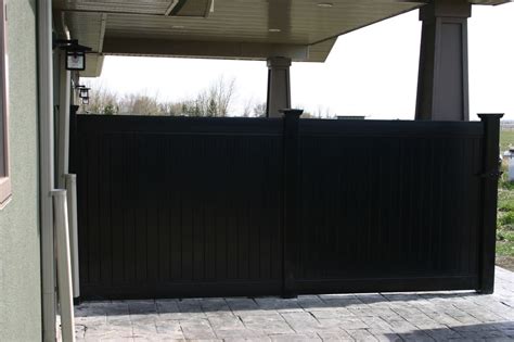 Solid Privacy Fence - Black Heat-Resistant Vinyl Fence - Blackline HHP