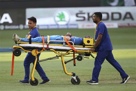 Hardik Pandya suffers acute back injury, ruled out of Asia Cup 2018 ...