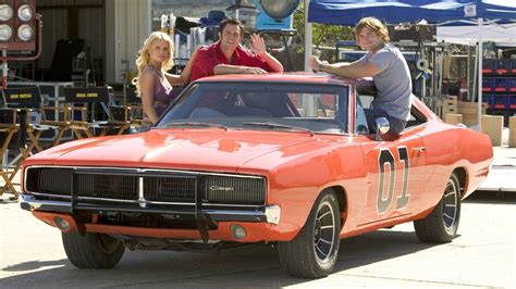 Download Johnny Knoxville Seann William Scott Daisy Duke Jessica Simpson General Lee (The Dukes ...