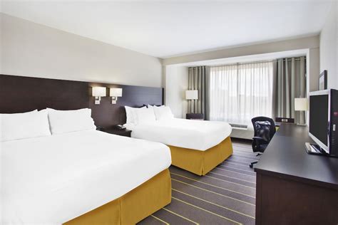 Holiday Inn Express Sault Ste Marie, an IHG Hotel Sault Ste. Marie ...