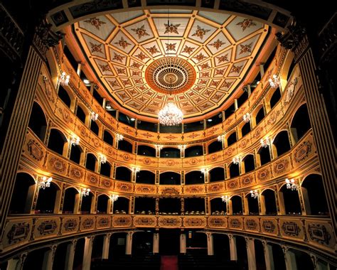 Theatre & Opera – Valletta Lucente